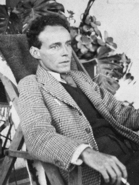 César Moro